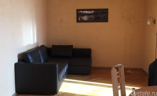 Продажа 2-комн квартиры на вторичном рынке ул Академика Комарова,  д. 7