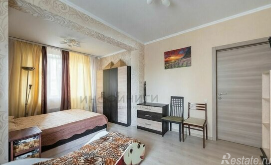 Продажа 3-комн квартиры на вторичном рынке Защитников Москвы пр-кт