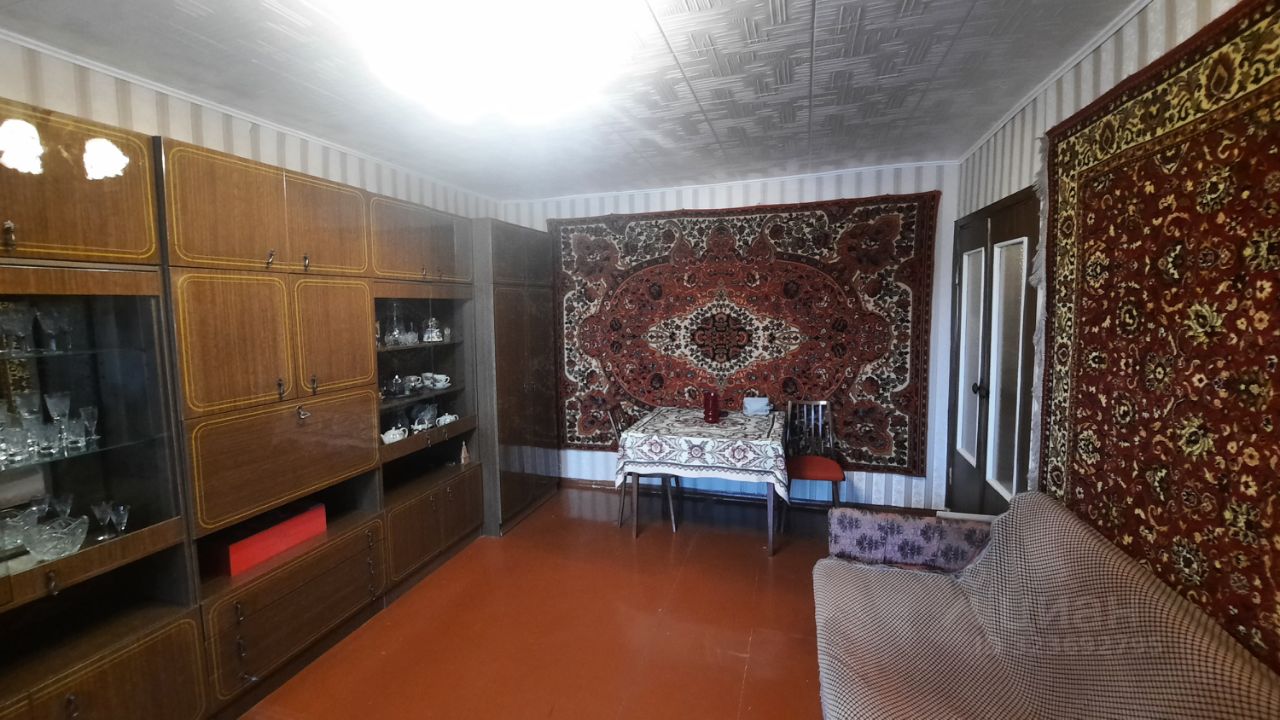 Продажа 2-комн квартиры на вторичном рынке Локомотивный мкр, Поварово пгт, 8