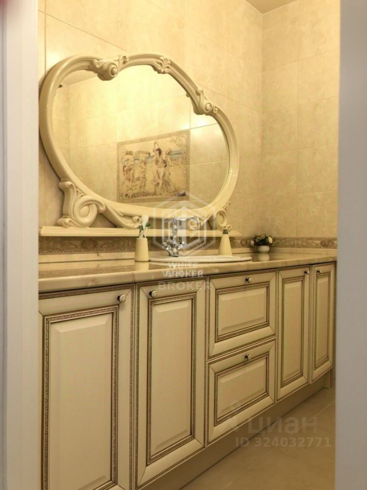 Продажа 2-комн квартиры на вторичном рынке Жуковский, улица Амет-хан Султана, 15к4