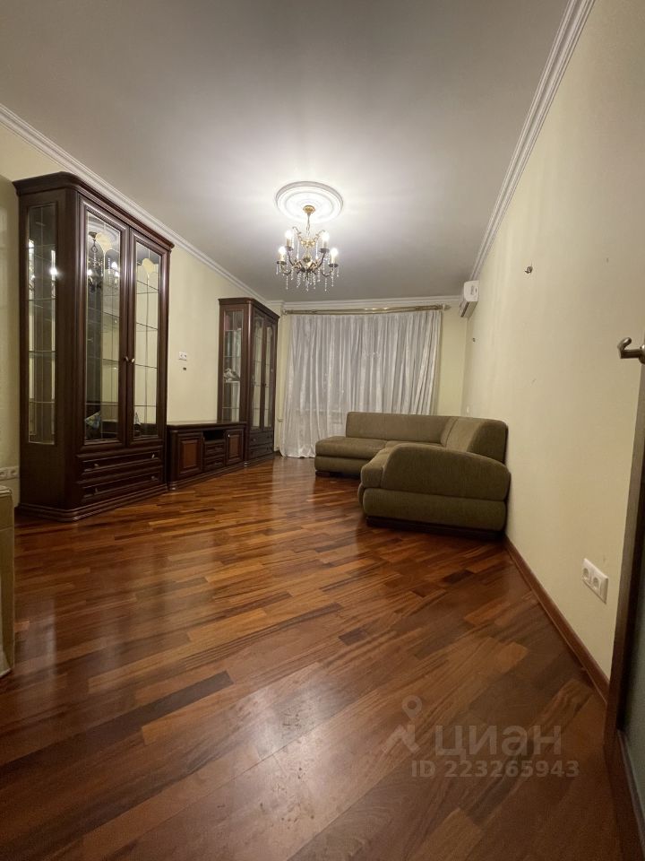 Аренда 2-комн квартиры на вторичном рынке Кастанаевская улица, 41К2