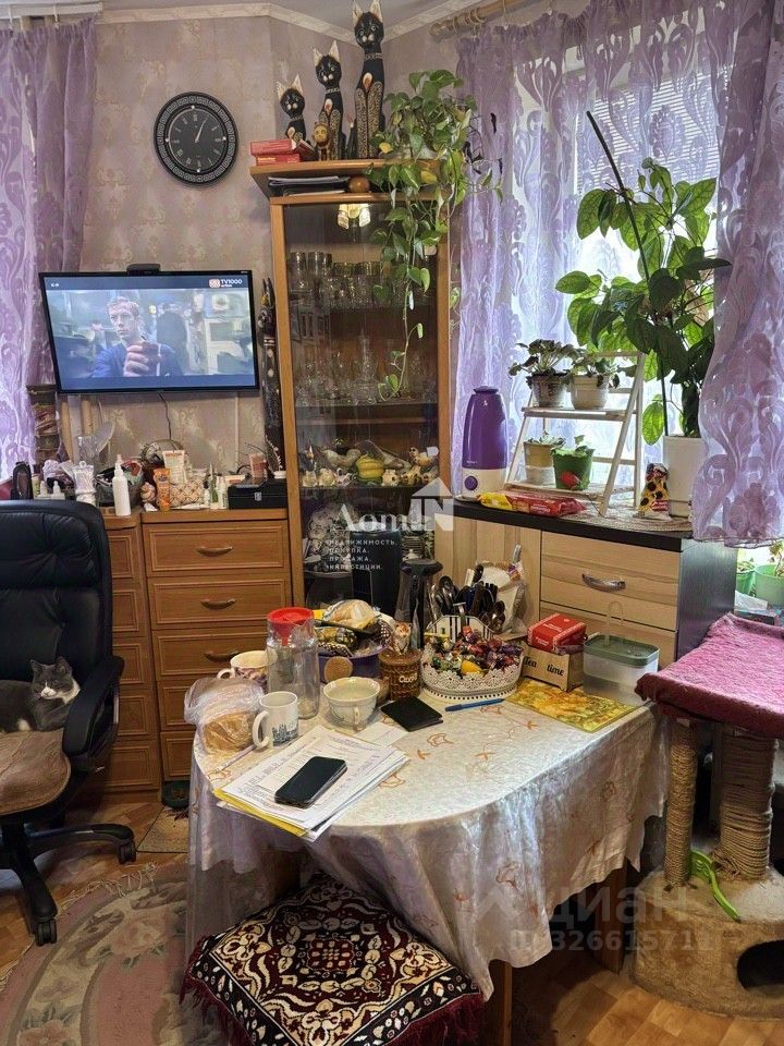Продажа комнаты улица Оптиков, 34к2