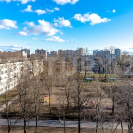 Продажа 1-комн квартиры на вторичном рынке Альпийский переулок,  д. 8