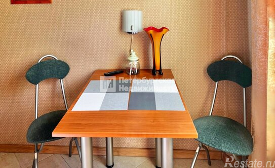 Продажа 2-комн квартиры на вторичном рынке пр-кт Мечникова,  д. 7