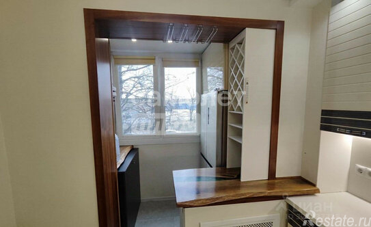 Продажа 4-комн квартиры на вторичном рынке ул Ставропольская,  д. 74