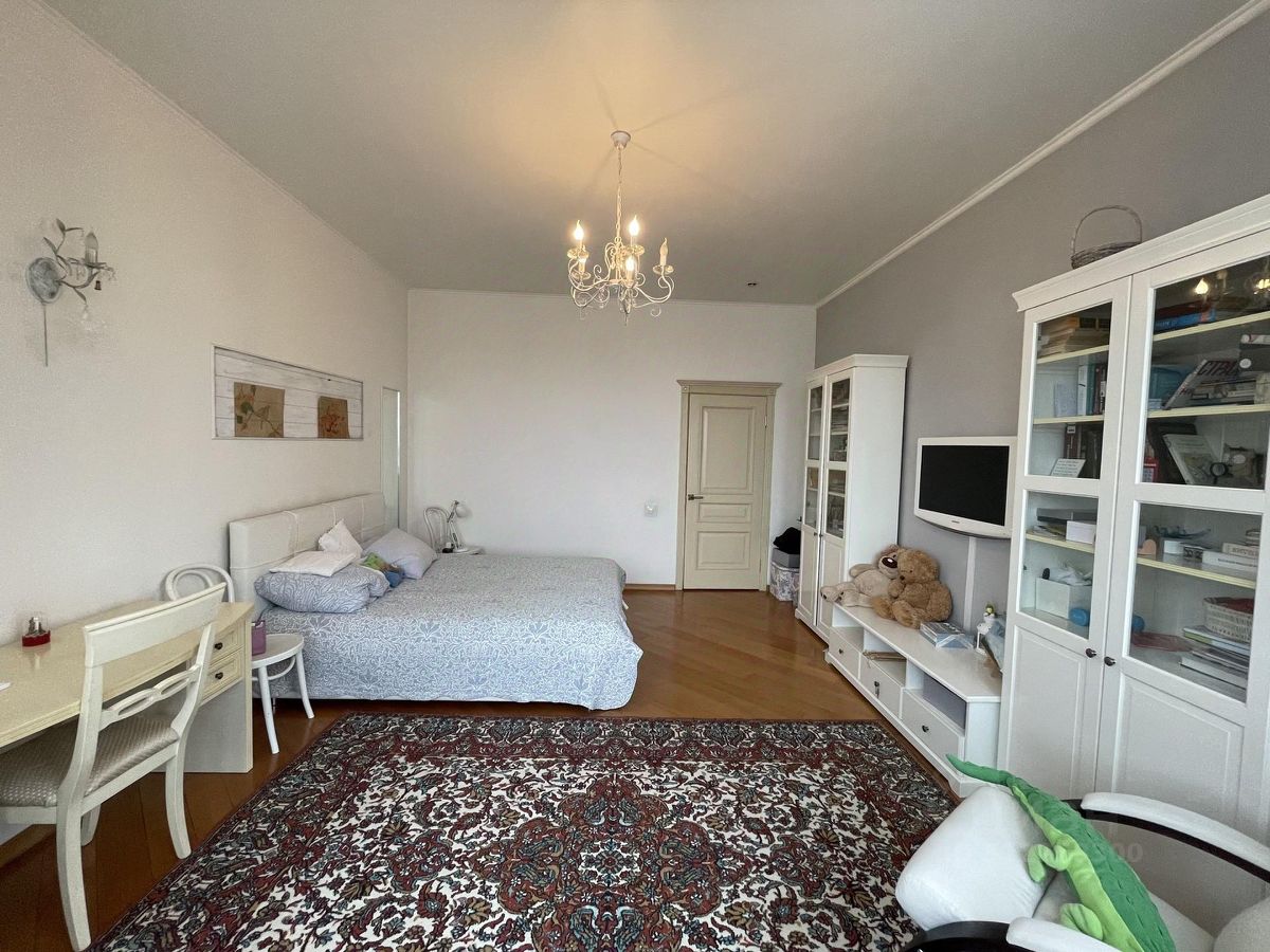 Продажа 3-комн квартиры на вторичном рынке Лодочная улица, 9К1