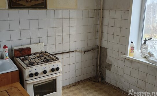 Продажа 2-комн квартиры на вторичном рынке Коломна, Юбилейная улица,  д. 11