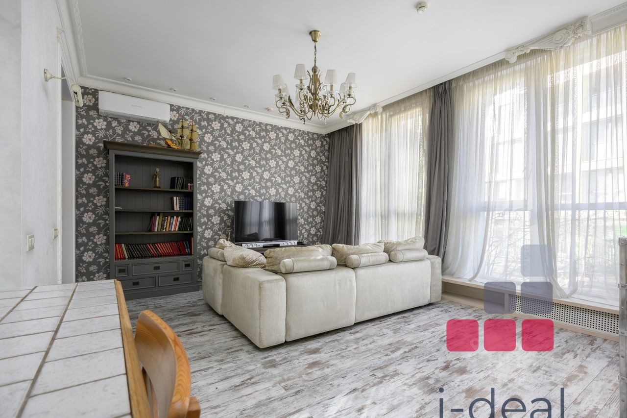 Продажа 2-комн квартиры на вторичном рынке проспект Мира, 102С17