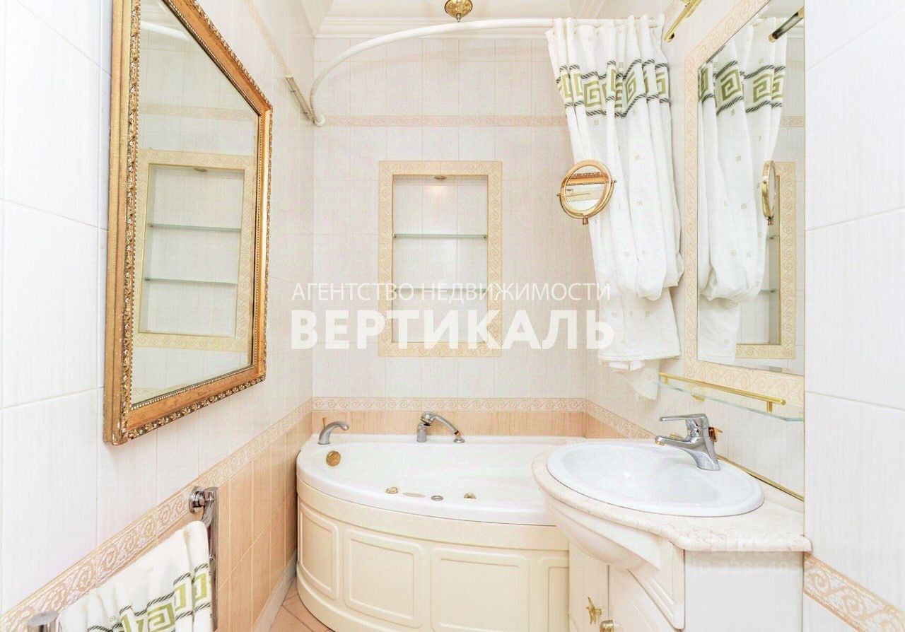 Аренда 2-комн квартиры на вторичном рынке Трехпрудный переулок,  д. 6
