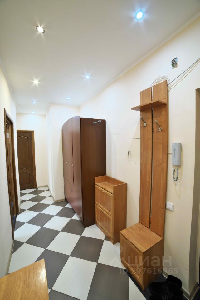 Аренда 1-комн квартиры на вторичном рынке улица Брянцева, 15к2