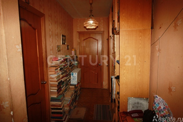 Продажа 2-комн квартиры на вторичном рынке Нахабино, Институтская ул,  д. 13к2