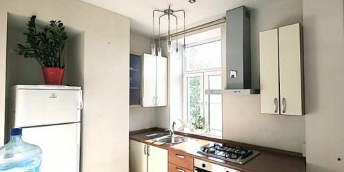 2-комн квартира Кисловский Ср. пер,  д. 7/10