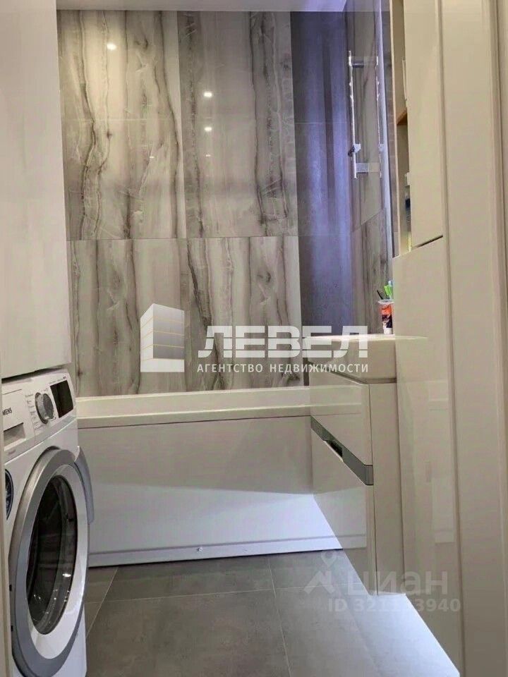 Продажа 3-комн квартиры на вторичном рынке Западный мкр, улица Лунная, 25к3