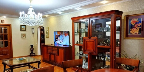 4-комн квартира улица Академика Семёнова,  д. 3