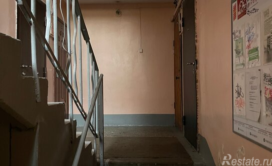 Продажа 2-комн квартиры на вторичном рынке Камышинская улица,  д. 18