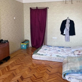 Продажа 2-комн квартиры на вторичном рынке улица Маршала Тухачевского,  д. 37