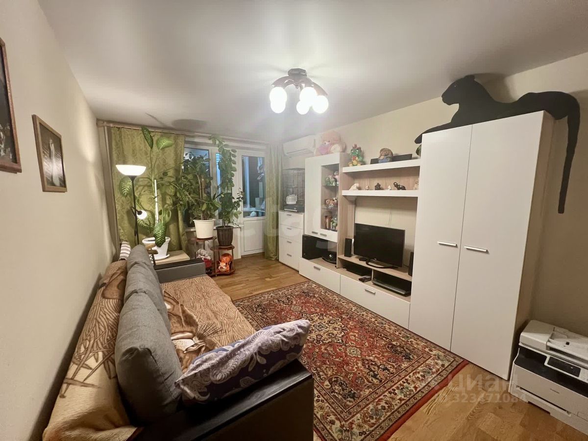 Продажа 2-комн квартиры на вторичном рынке улица Академика Павлова, 27К1