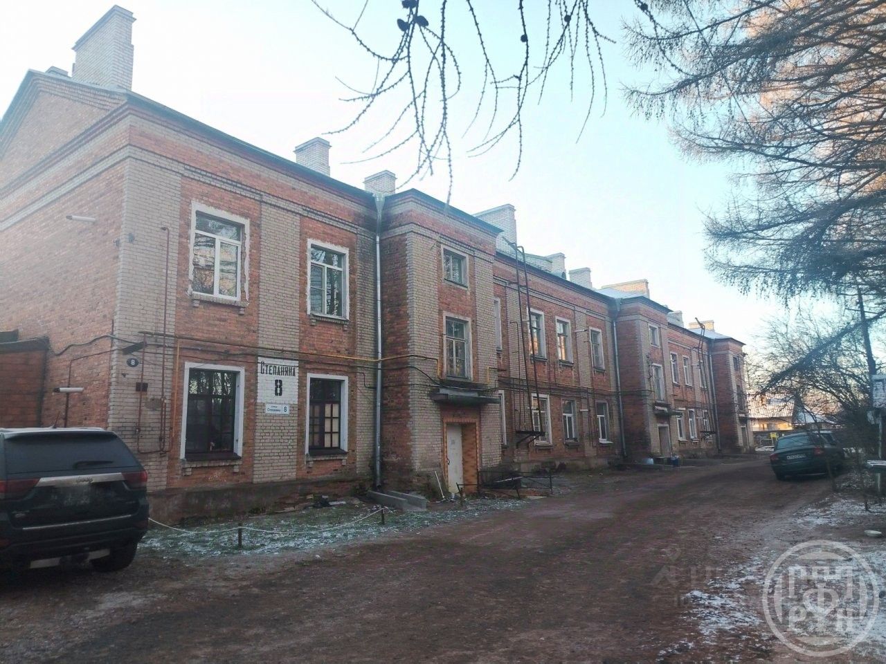 Продажа 3-комн квартиры на вторичном рынке Лебяжье городской поселок, улица Степаняна, 8