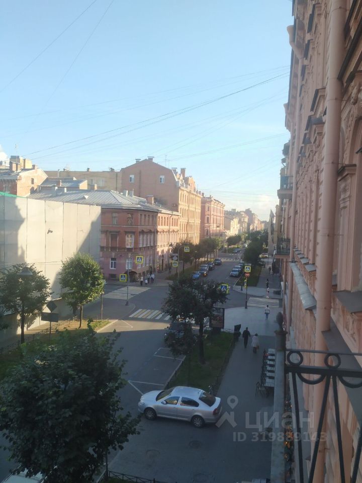 Продажа 6-комн квартиры на вторичном рынке Кирочная улица, 13