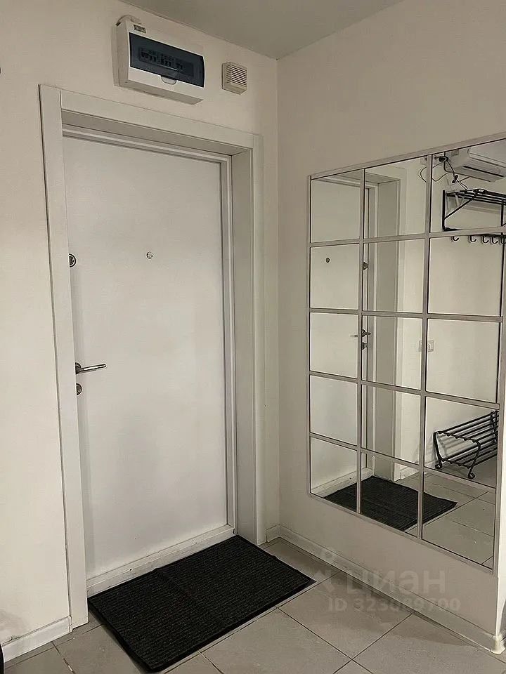 Аренда 2-комн квартиры на вторичном рынке улица Поляны, 5Ак2