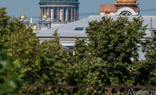 Продажа 4-комн квартиры на вторичном рынке Малодетскосельский пр-кт,  д. 40