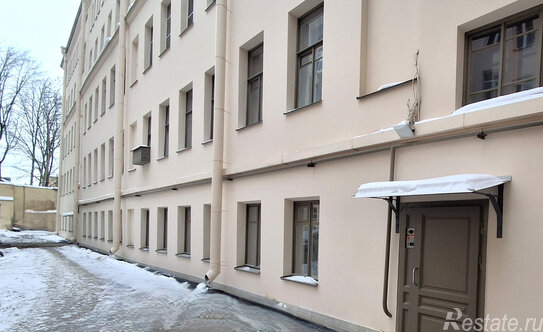 Продажа 4-комн квартиры на вторичном рынке Казачий Б. пер,  д. 9