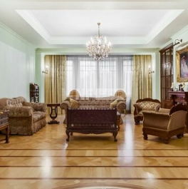 Продажа 4-комн квартиры на вторичном рынке Неопалимовский 1-й пер,  д. 8