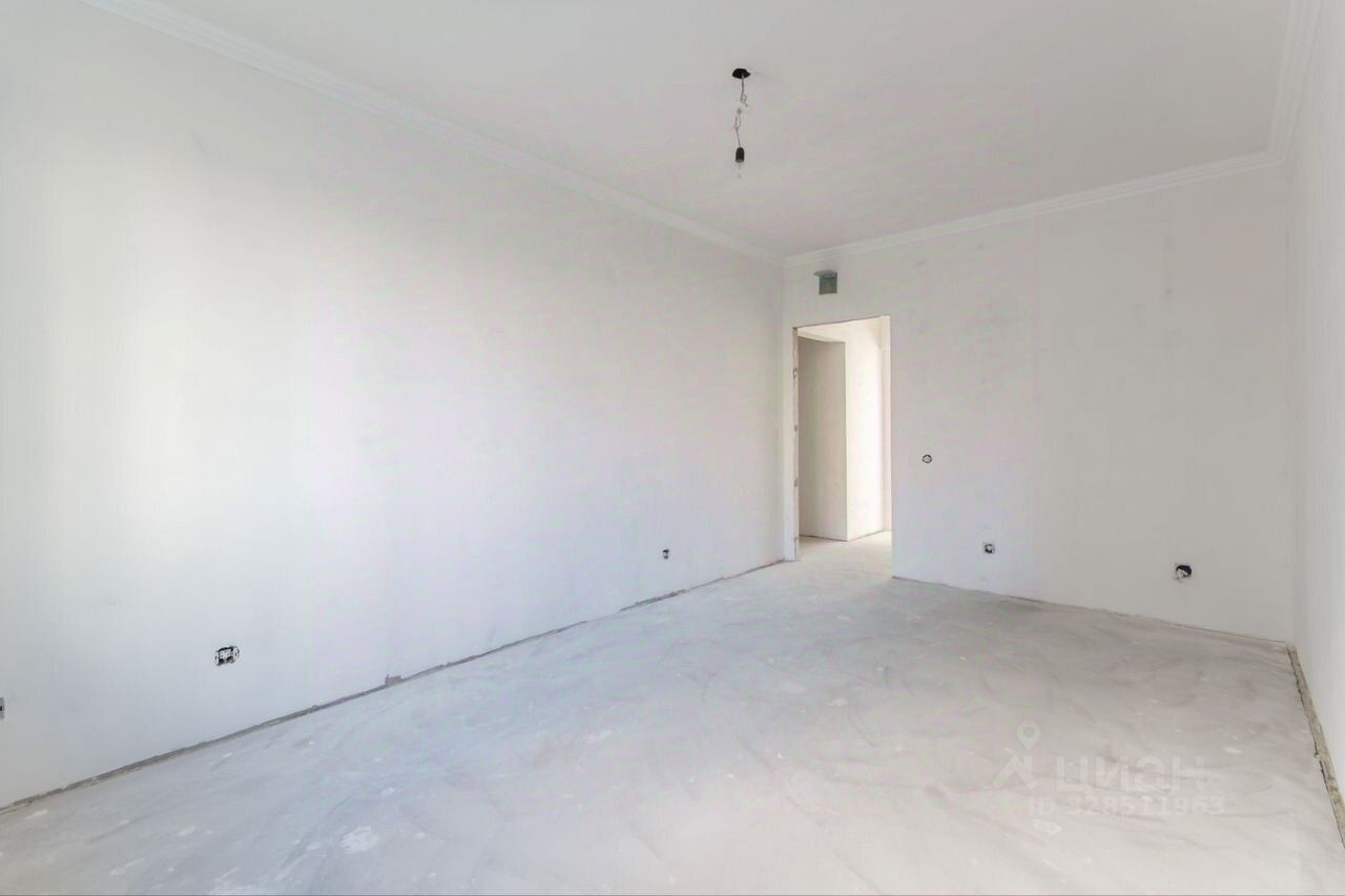 Продажа 3-комн квартиры на вторичном рынке пос. Янино-1, улица Голландская, 3к2