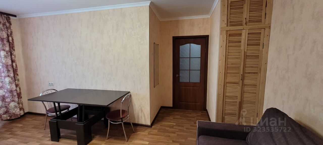 Аренда 2-комн квартиры на вторичном рынке Домодедово, площадь Гагарина, 7/7