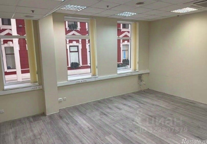 Аренда офиса наб Макарова,  д. 32