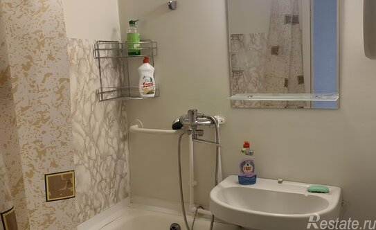 Аренда 3-комн квартиры на вторичном рынке Парковая 6-я ул,  д. 7