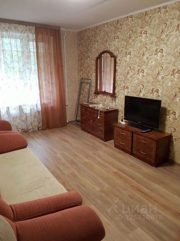 Продажа 1-комн квартиры на вторичном рынке Кашира, Садовая улица, 9