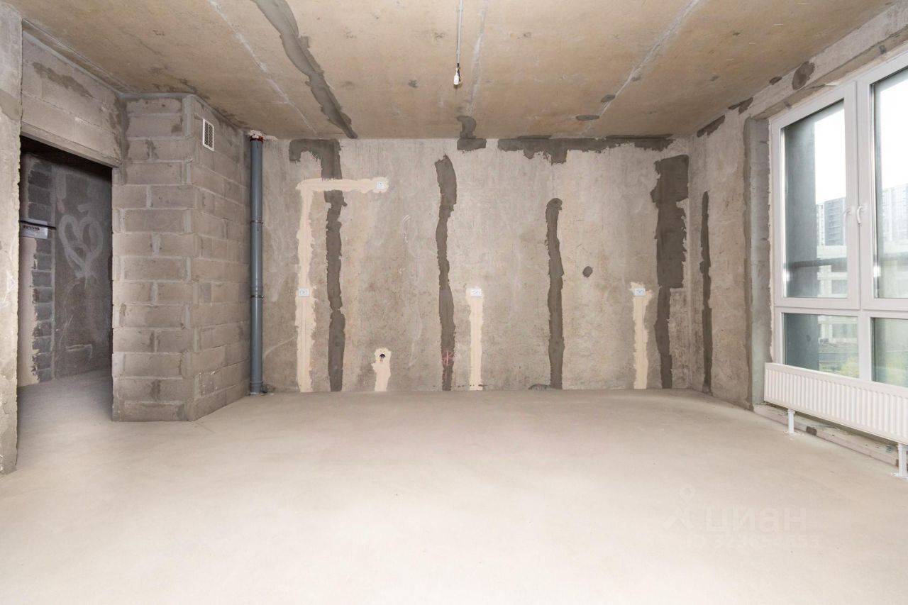 Продажа 4-комн квартиры на вторичном рынке бульвар Головнина, 3к1