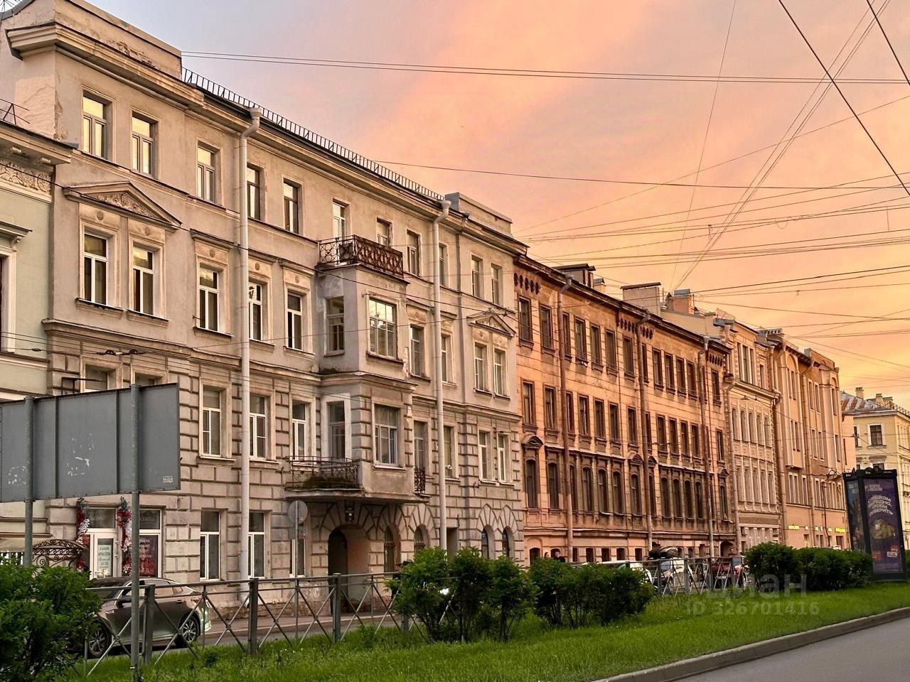 Продажа 2-комн квартиры на вторичном рынке проспект Малый Васильевского острова, 12Б