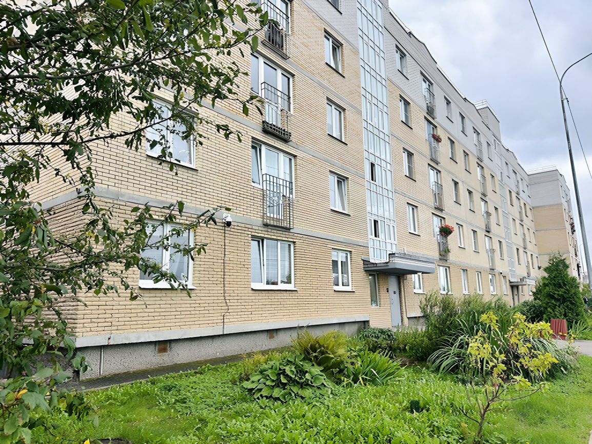 Продажа 3-комн квартиры на вторичном рынке пос. Шушары, Славянка тер., улица Ростовская, 4к8