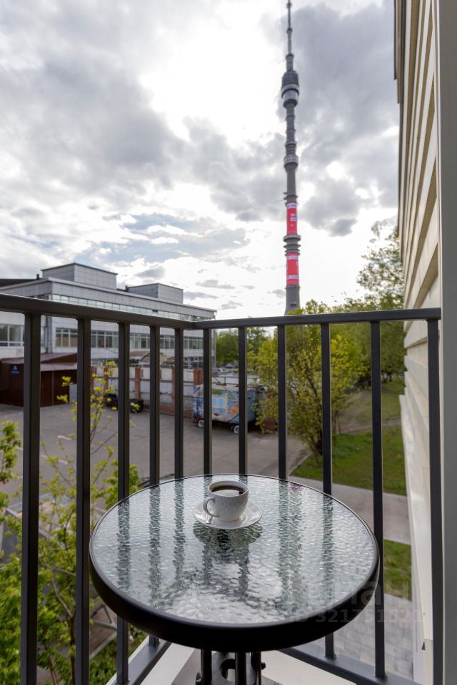 Продажа 2-комн квартиры на вторичном рынке улица Академика Королева, 13