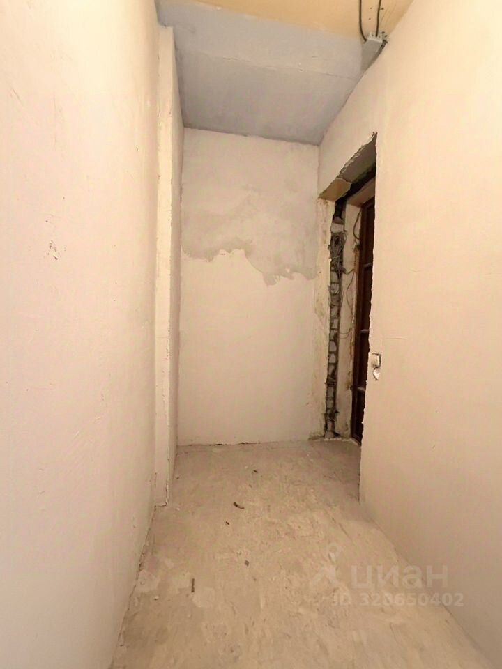 Продажа 1-комн квартиры на вторичном рынке Волхов, Молодежная улица, 18а