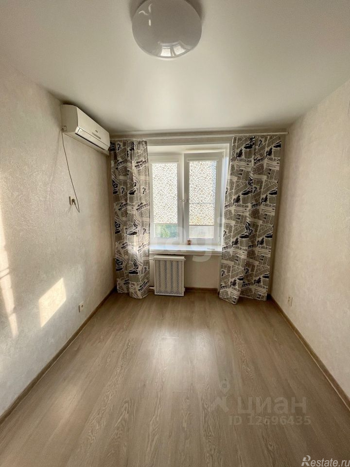 Продажа 2-комн квартиры на вторичном рынке ул Маршала Неделина,  д. 32,  к. 1