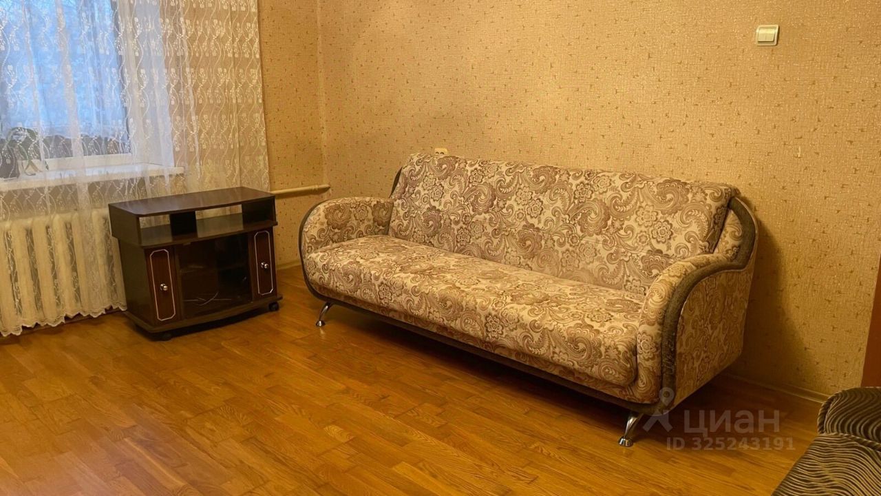 Продажа 2-комн квартиры на вторичном рынке пос. Пансионат Зеленый Бор, 1