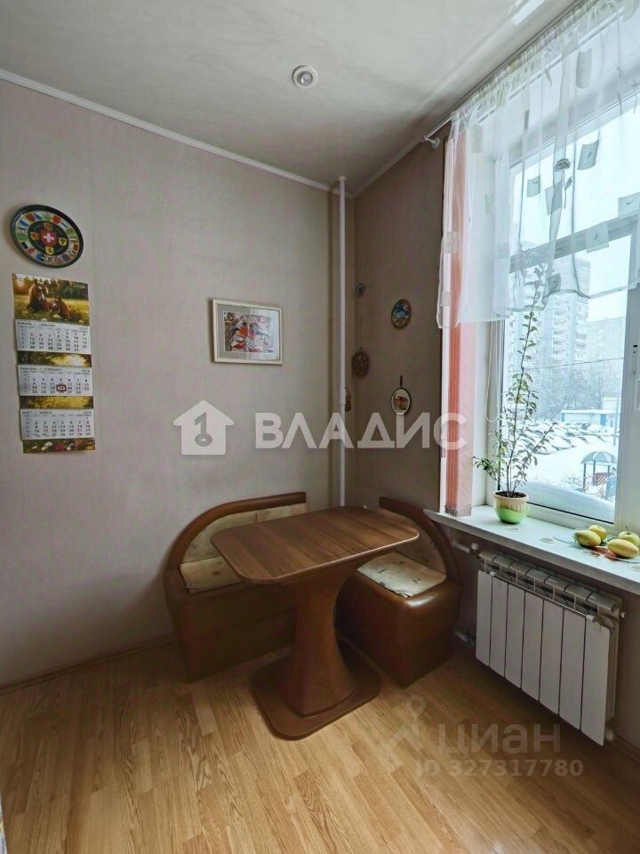Продажа 2-комн квартиры на вторичном рынке Мартеновская улица, 7