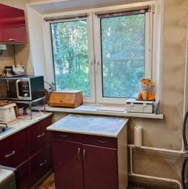 Продажа 3-комн квартиры на вторичном рынке Реутовская улица,  д. 4