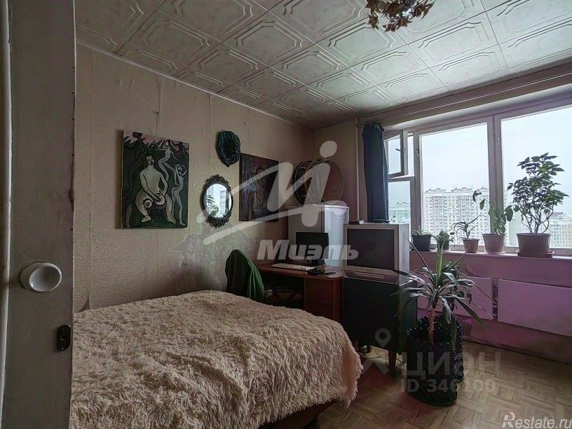 Продажа 2-комн квартиры на вторичном рынке улица Маршала Полубоярова,  д. 24 к1