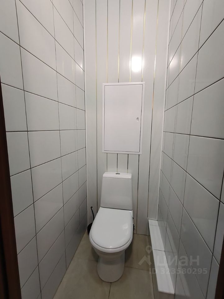 Аренда 2-комн квартиры на вторичном рынке Нахабино пгт, улица Красноармейская, 49А