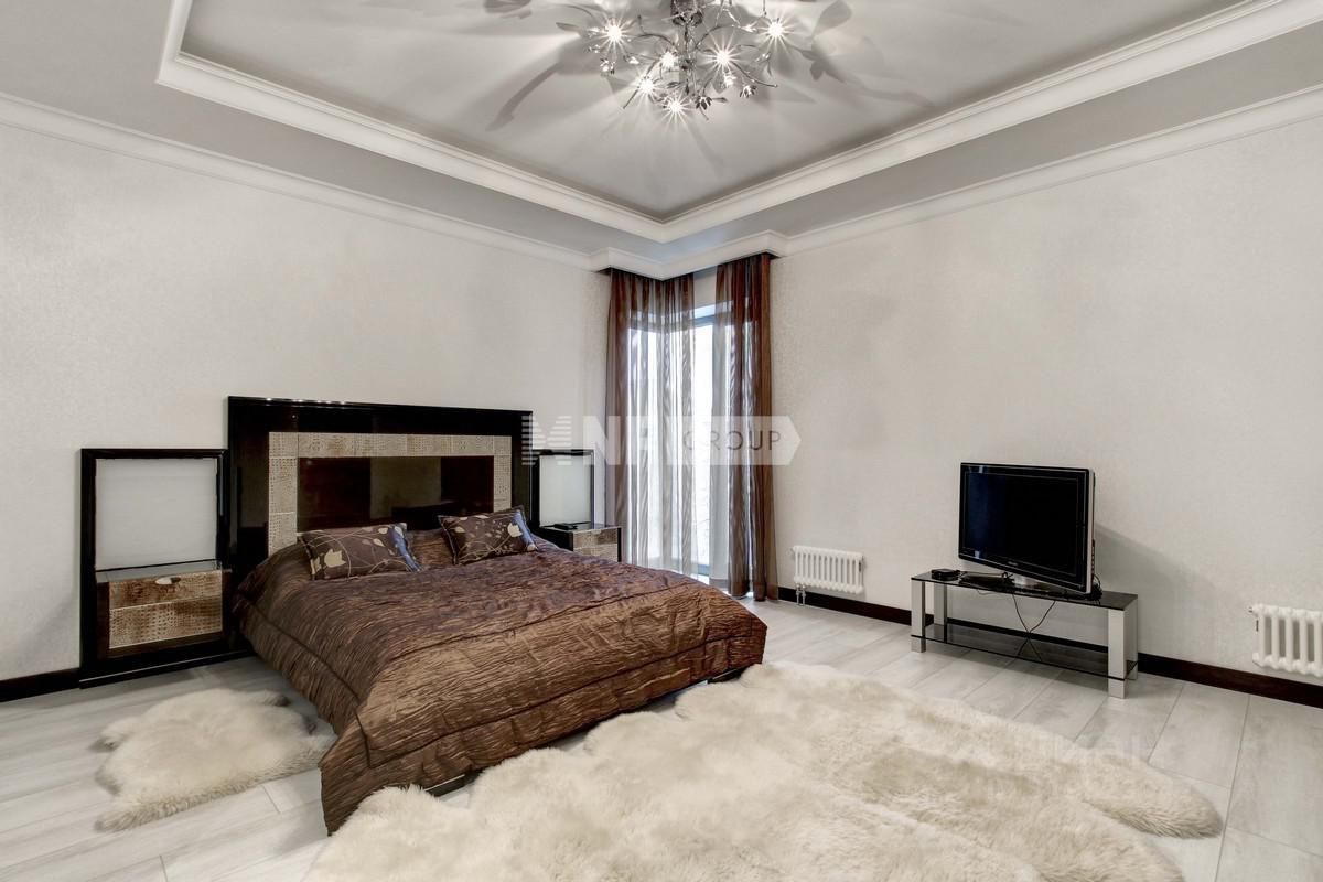 Аренда 3-комн квартиры на вторичном рынке Большой Козихинский переулок, 25