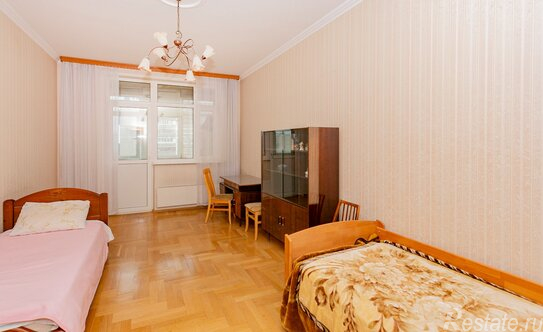 Продажа 3-комн квартиры на вторичном рынке Ельнинская улица,  д. 11 к3