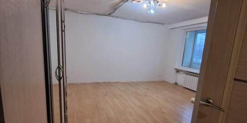 3-комн квартира Славы пр-кт,  д. 64