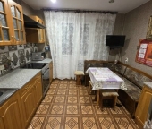 Продать Квартиры вторичка Кириши, пр-кт Ленина  48 