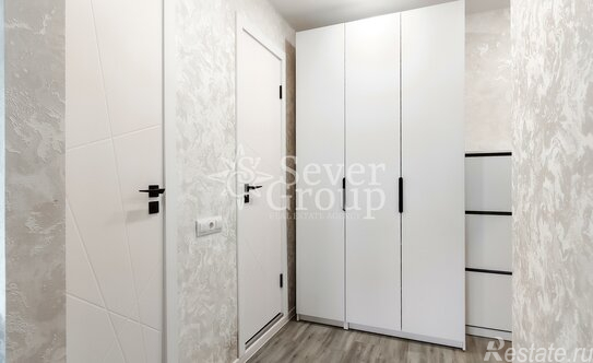 Продажа 2-комн квартиры на вторичном рынке улица Крыленко,  д. 45 к3