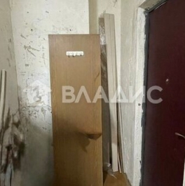 Продажа 1-комн квартиры на вторичном рынке Новгородская улица,  д. 4