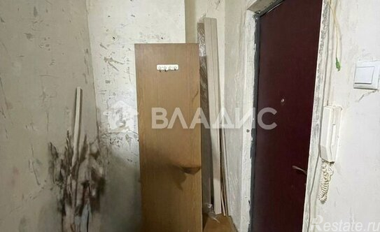 Продажа 1-комн квартиры на вторичном рынке Новгородская улица,  д. 4